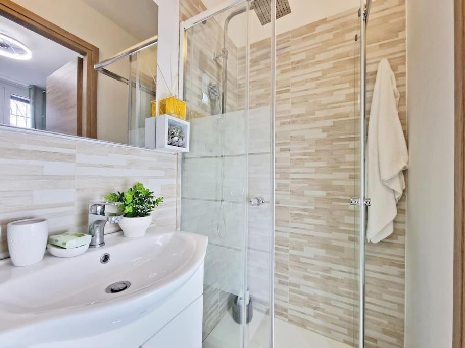 Casa Romeo Vinitaly - Free Parking - Wifi Leilighet Verona Eksteriør bilde